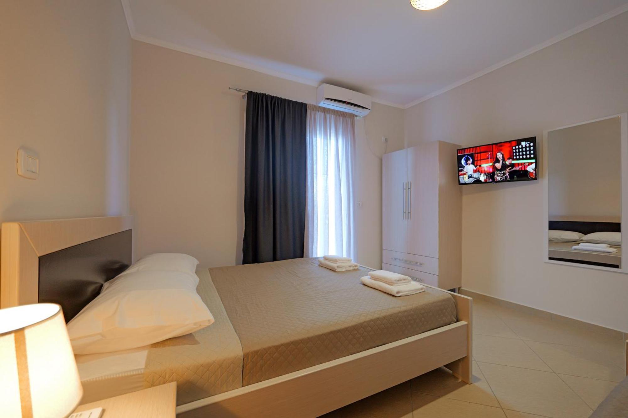 Hotel Deja Vu Ксамил Экстерьер фото